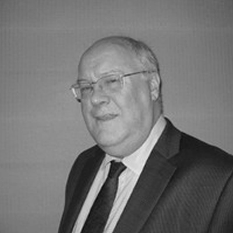 Nick Redfearn – Geschäftsführer Nick Redfearn – Managing Director