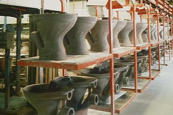 Keramik-Sanitärwaren Ceramic Sanitary Wares